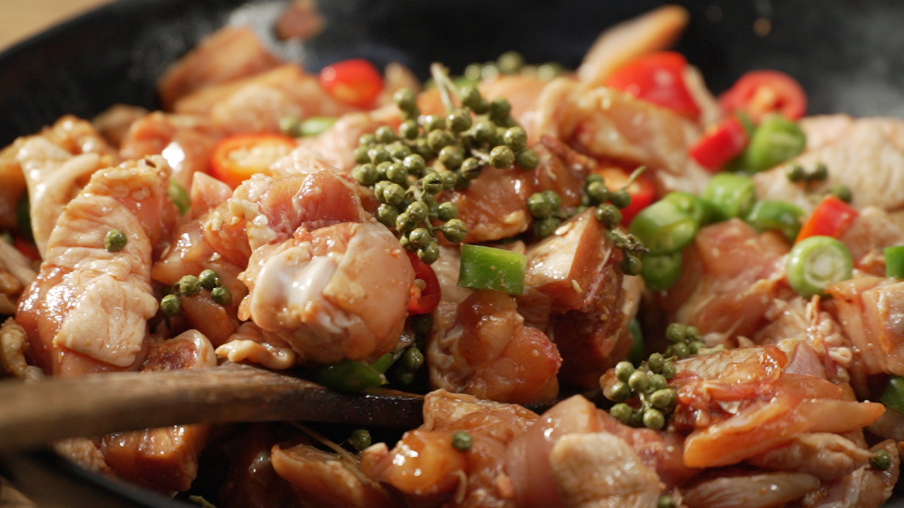 招牌鸡公煲 招牌鸡公煲