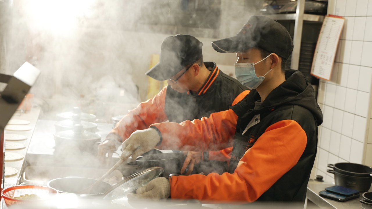 加盟渝八两鸡公煲